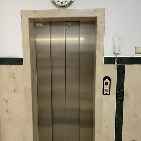 Old Ultra Apartment-4br-parliament Apartment Bucharest