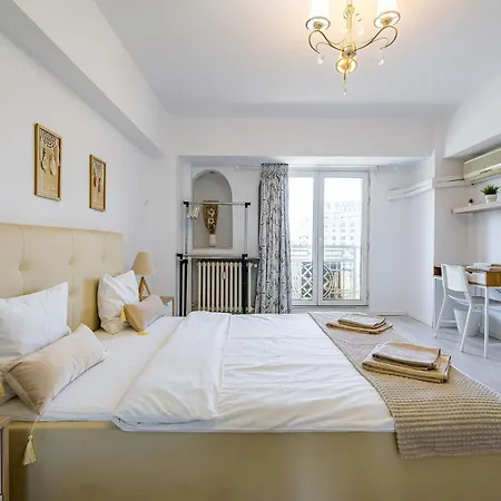 Old Ultra Apartment-4br-parliament