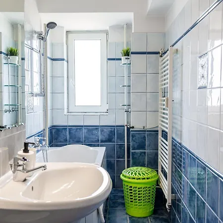 Old Ultra Apartment-4br-parliament *