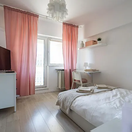 Old Ultra Apartment-4br-parliament Διαμέρισμα Βουκουρέστι