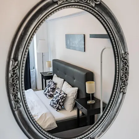 Old Ultra Apartment-4br-parliament * Bukarest