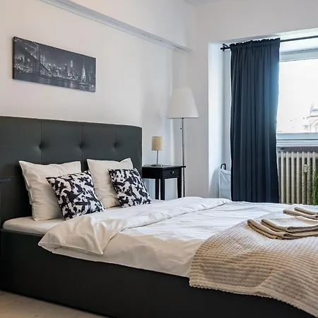 Old Ultra Apartment-4br-parliament Apartment *