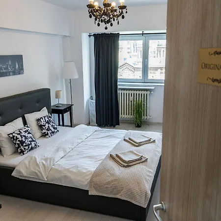 Apartment Old Ultra Apartment-4br-parliament