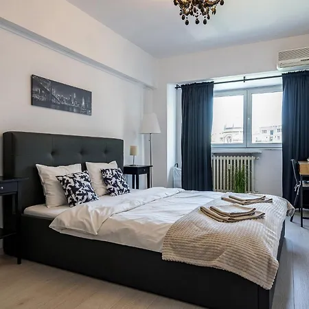 Apartment Old Ultra Apartment-4br-parliament *