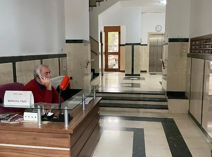 Old Ultra Apartment-4br-parliament * Bucarest