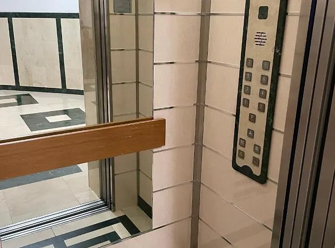 Old Ultra Apartment-4br-parliament *