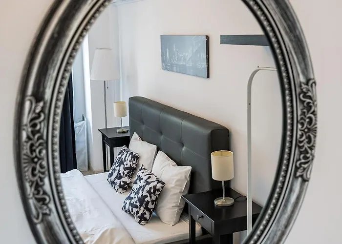 Old Ultra Apartment-4br-parliament * Bukareszt