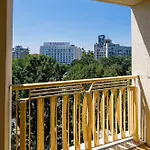 Old Ultra Apartment-4br-parliament