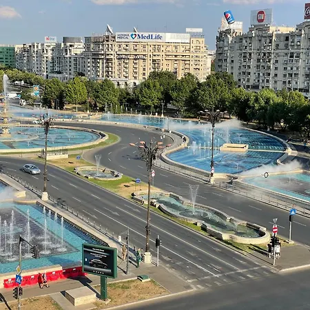 Old Ultra Apartment-4br-parliament Апартаменти *