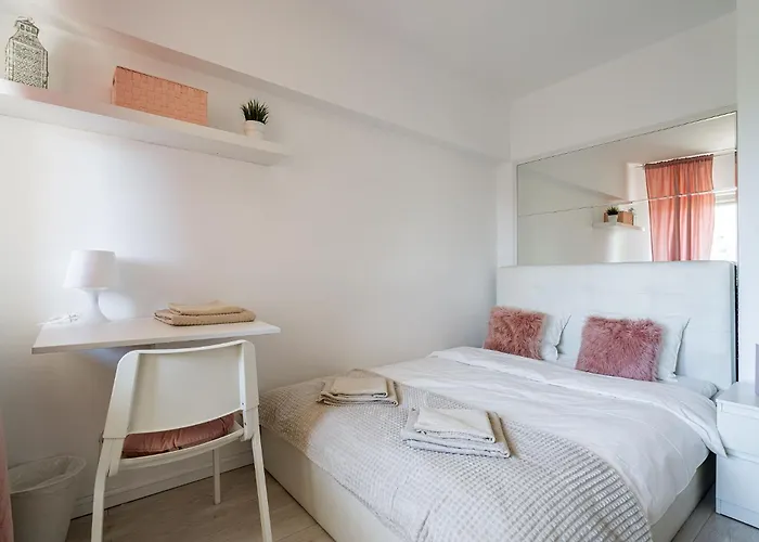 Old Ultra Apartment-4br-parliament *