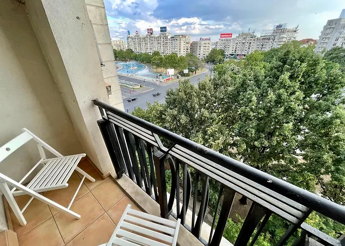 Old Ultra Apartment-4br-parliament Апартаменти *